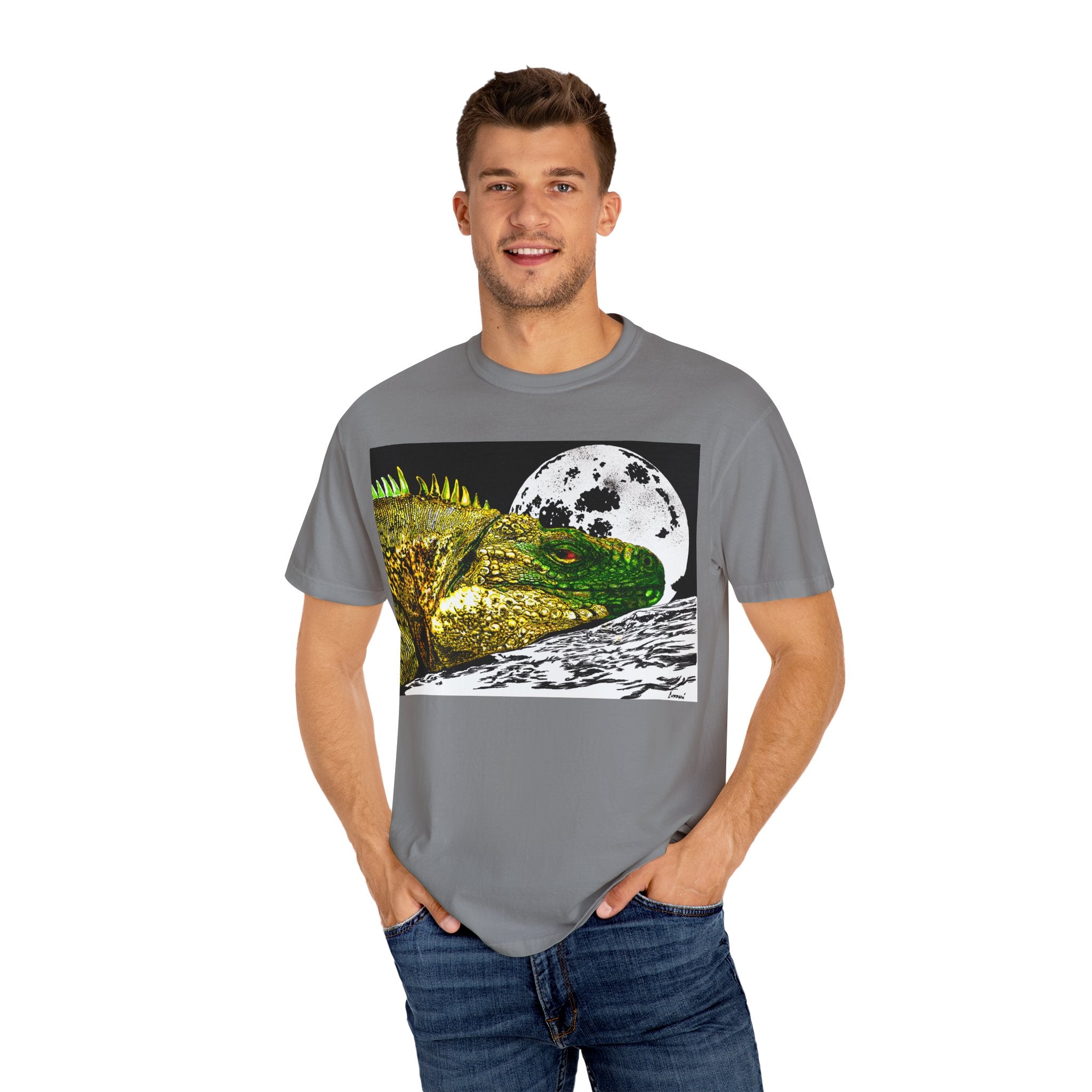 Graphic Iguana Moon Unisex T-Shirt - Nature Inspired Tee