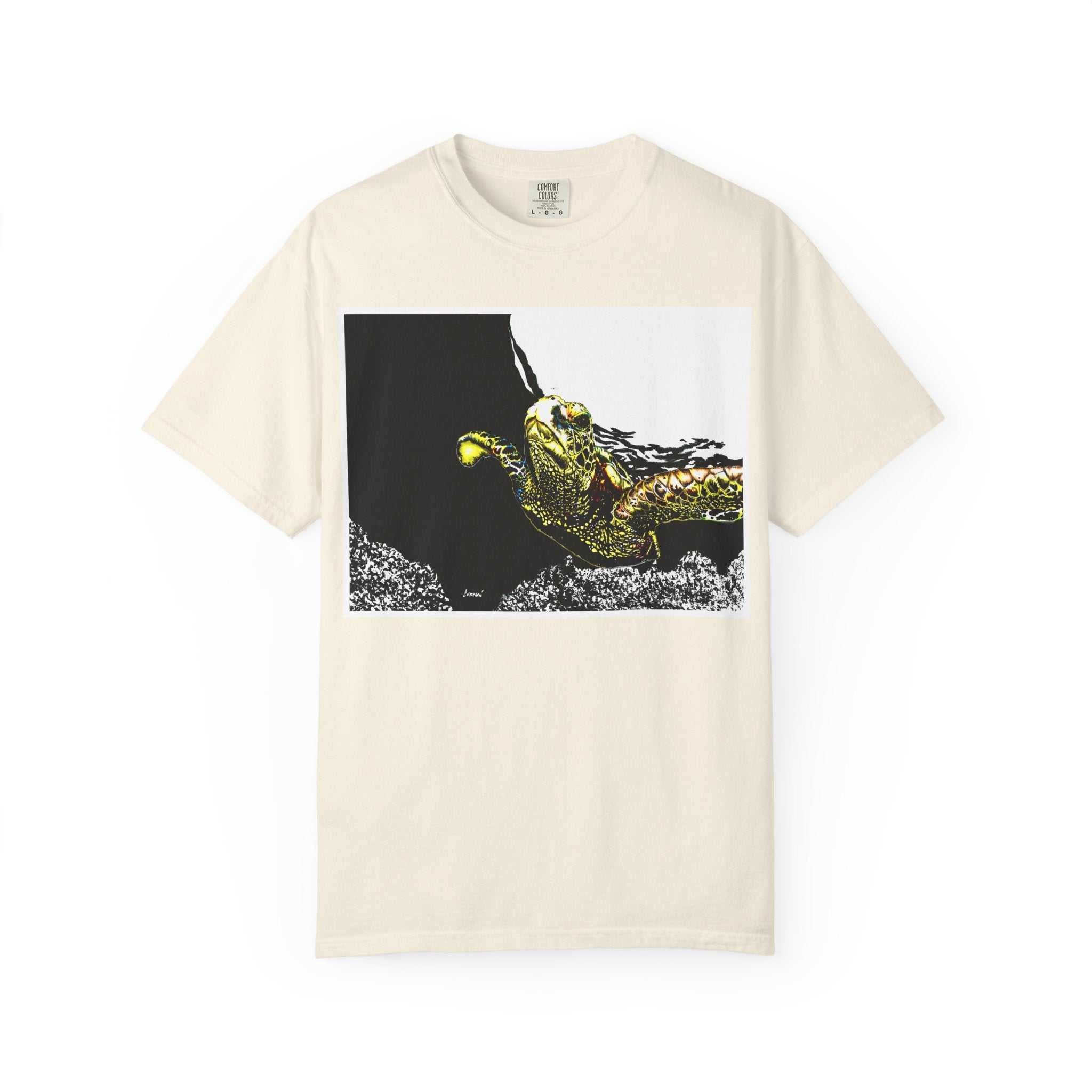 Discover the perfect blend of style and comfort with our Sea Turtle Garment-Dyed Graphic Tee - Unisex Ocean. Embrace the ocean and elevate your wardrobe today!