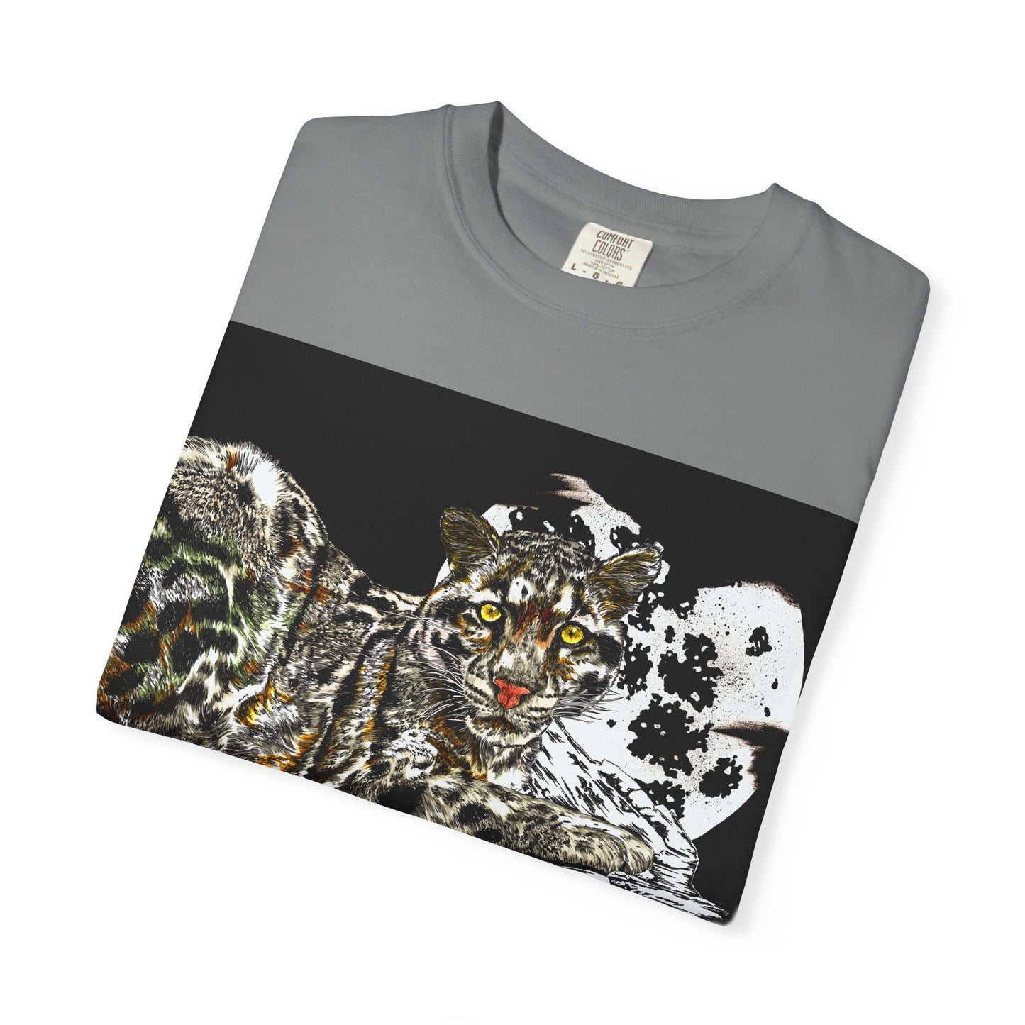 Wild Cat Art T-shirt for Animal Lovers