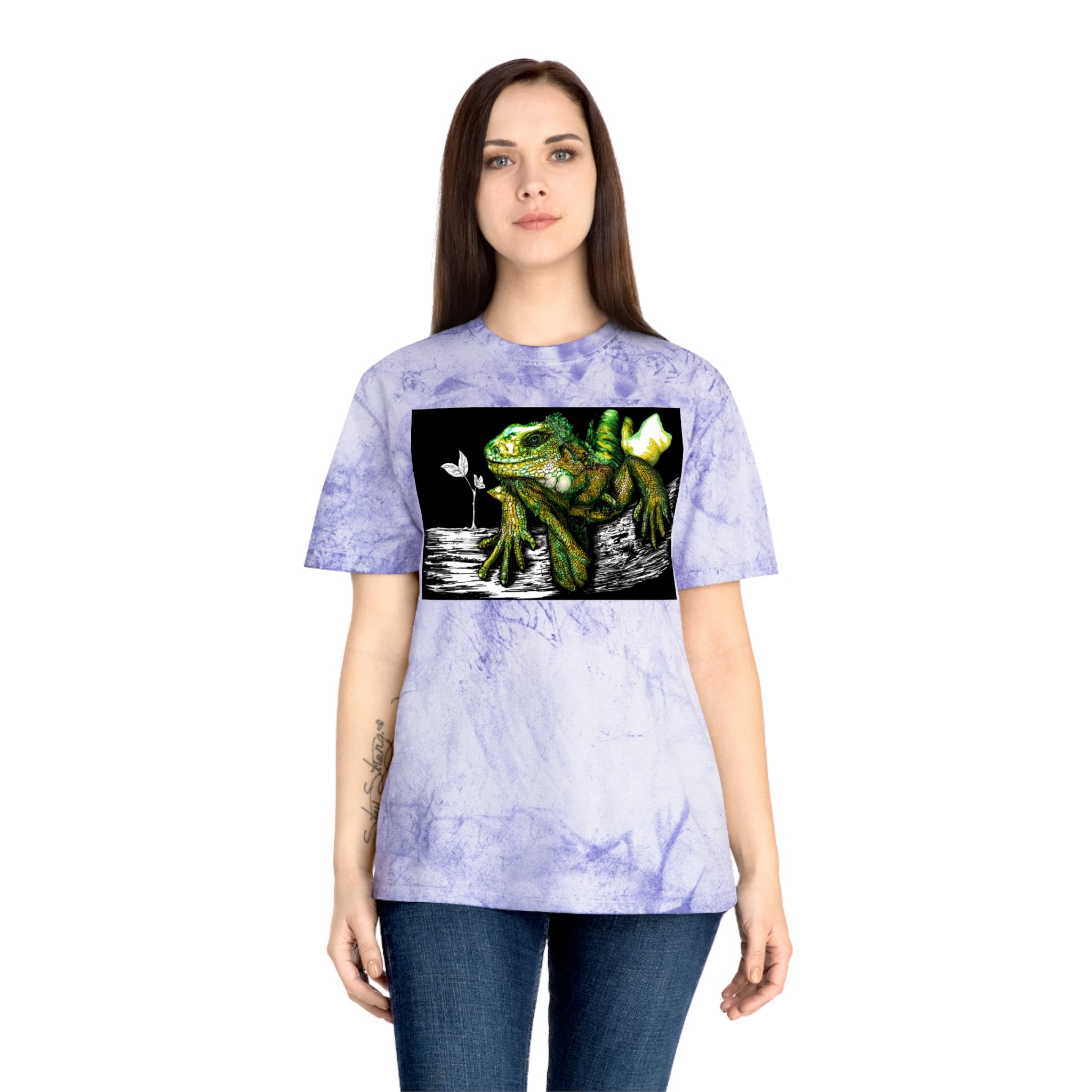 Iguana Unisex Color Blast T-Shirt - Vibrant Nature-Inspired