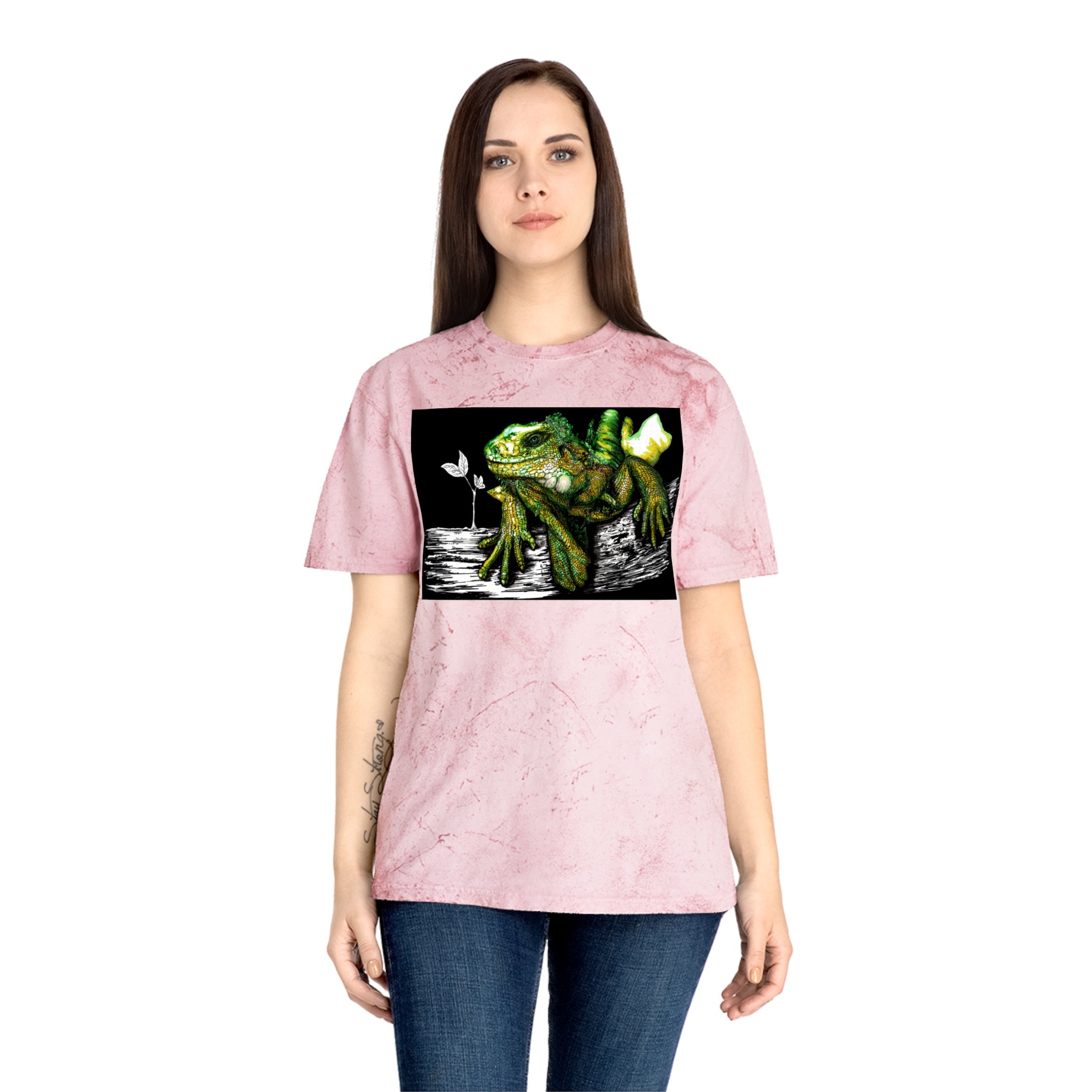 Iguana Unisex Color Blast T-Shirt - Vibrant Nature-Inspired