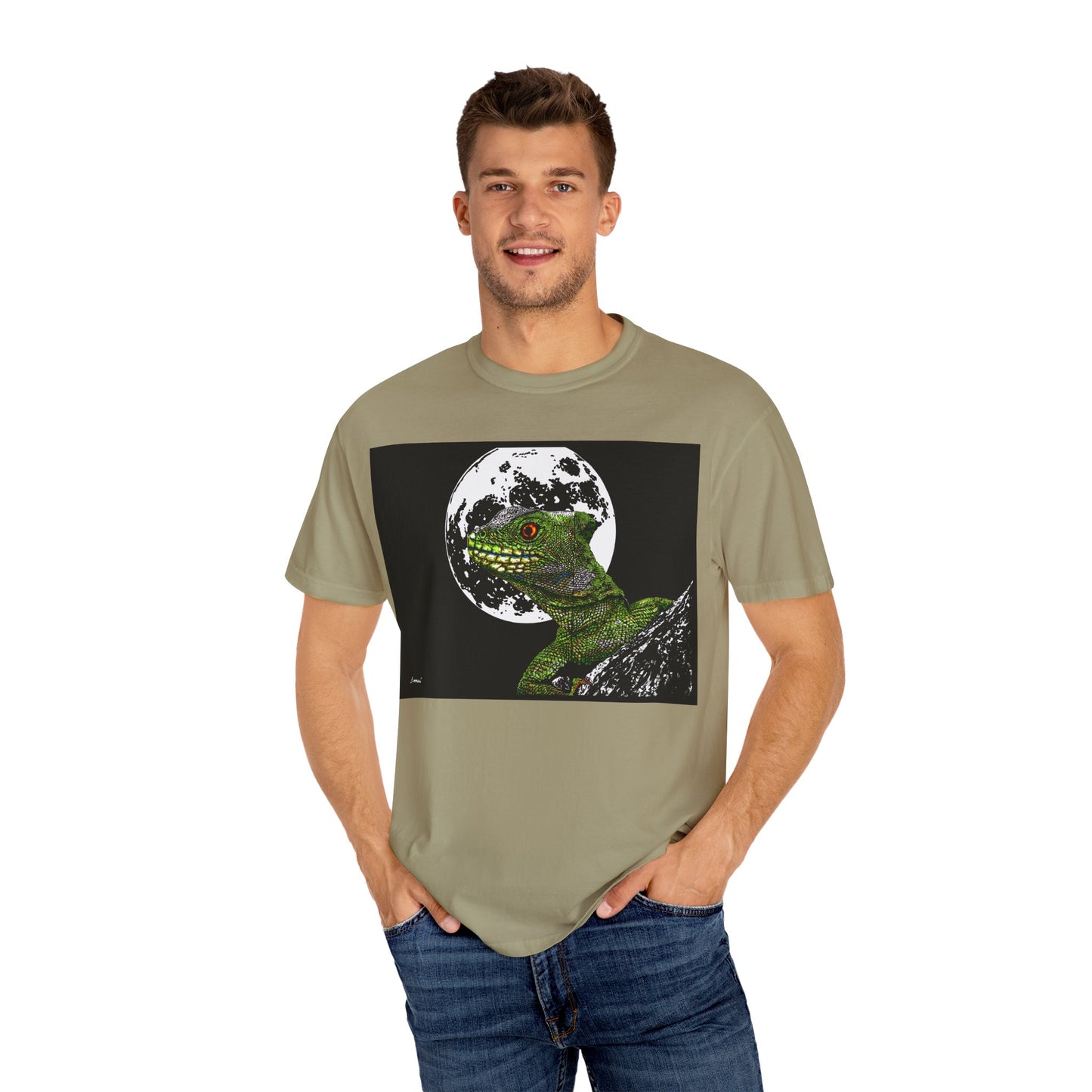Moonlit Gecko Graphic Unisex T-Shirt