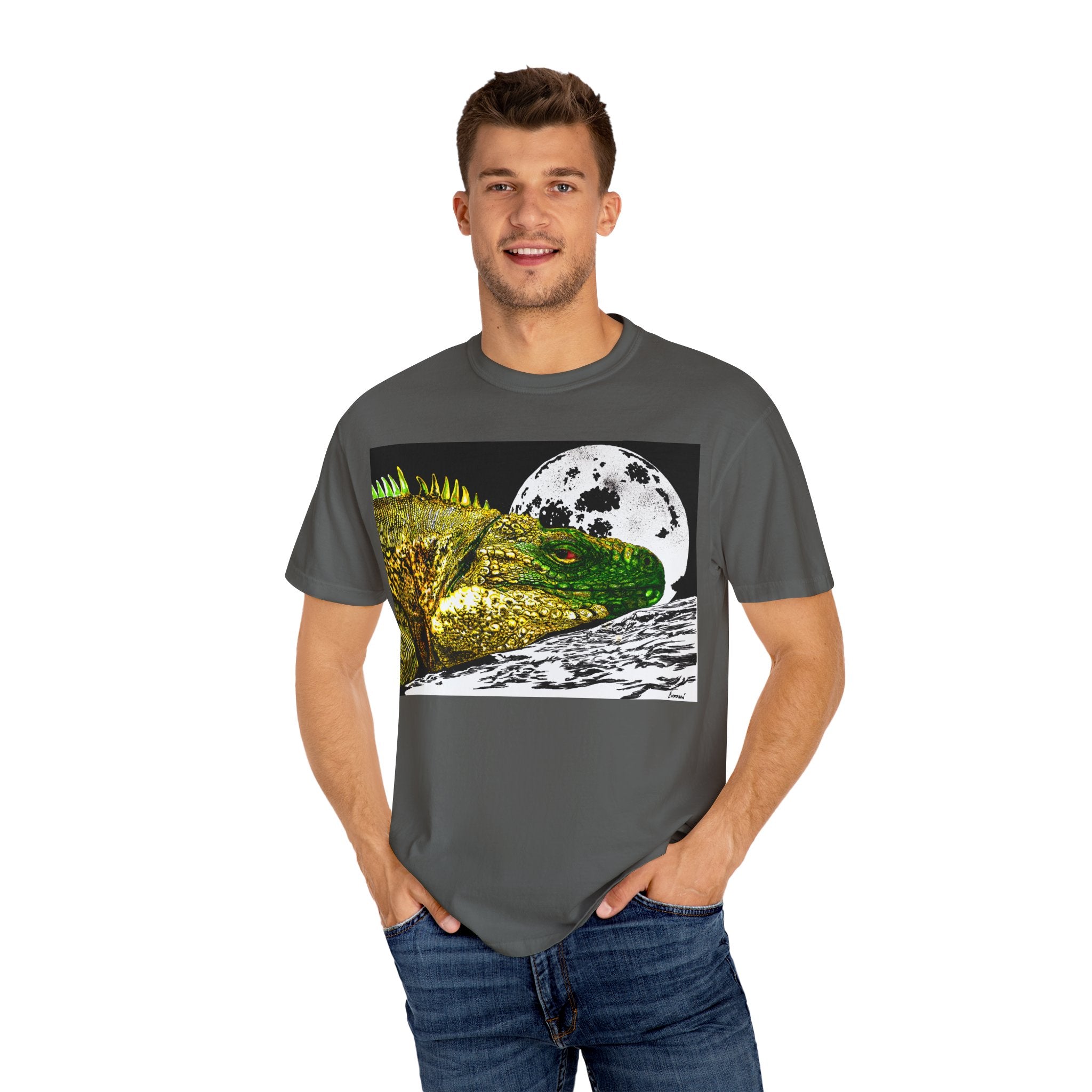 Graphic Iguana Moon Unisex T-Shirt - Nature Inspired Tee