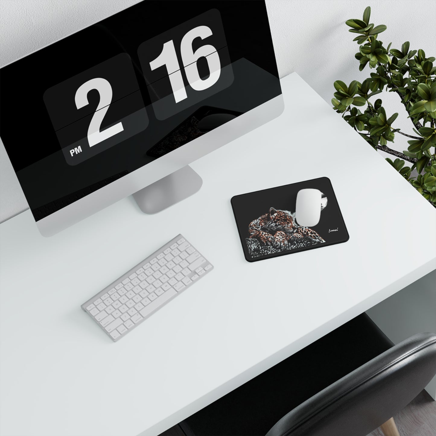 Leopard Moon Non-Slip Gaming Mouse Pad - Ultimate Comfort & Style for Gamers