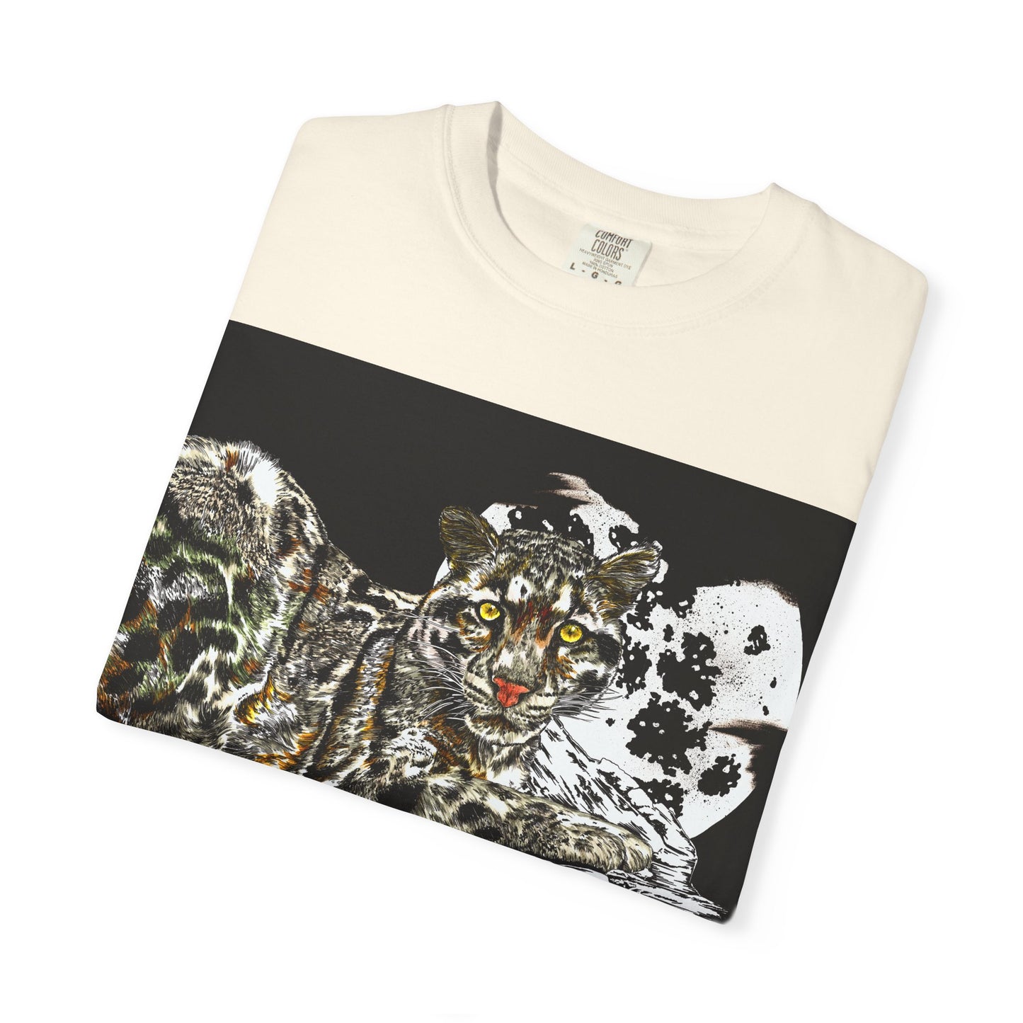 Wild Cat Art T-shirt for Animal Lovers