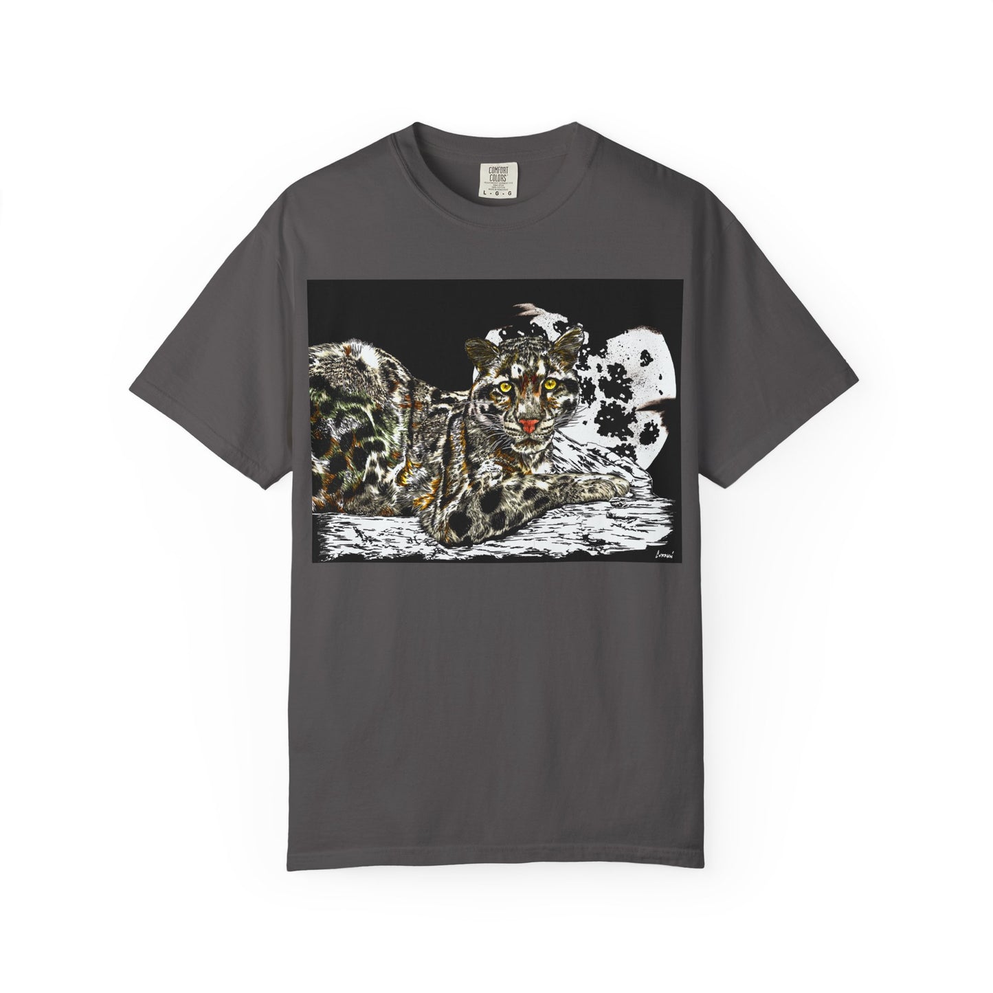 Wild Cat Art T-shirt for Animal Lovers