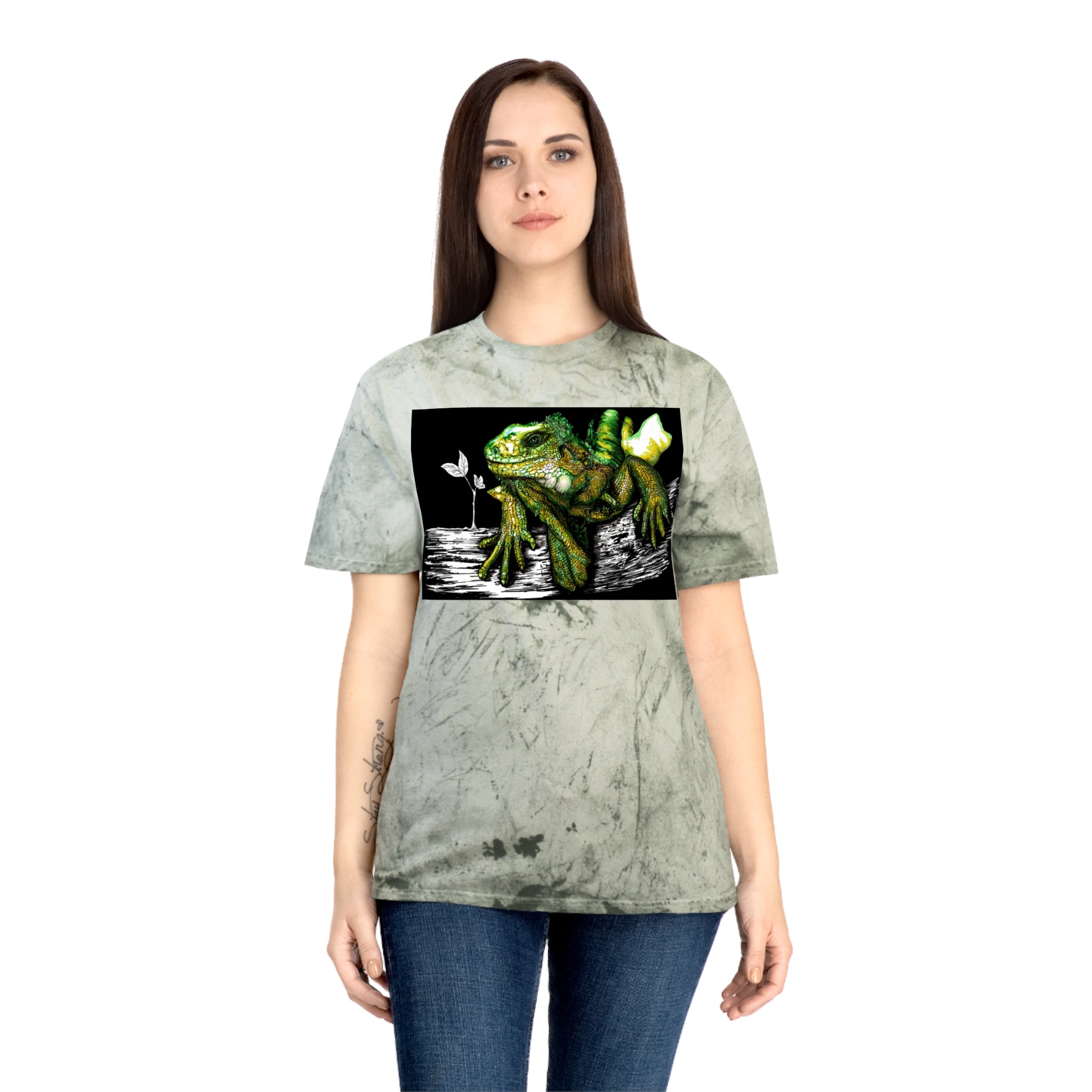 Iguana Unisex Color Blast T-Shirt - Vibrant Nature-Inspired