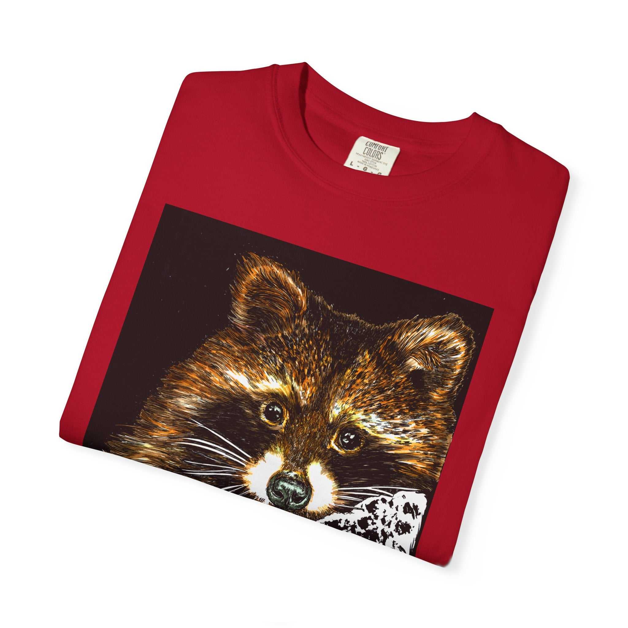 Enhance your style with our Vintage Raccoon Graphic Unisex T-shirt - Nature Lover Gift. Perfect for those who appreciate nature's beauty.