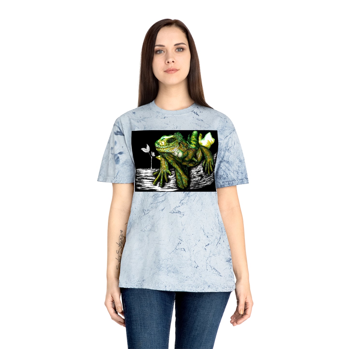 Iguana Unisex Color Blast T-Shirt - Vibrant Nature-Inspired