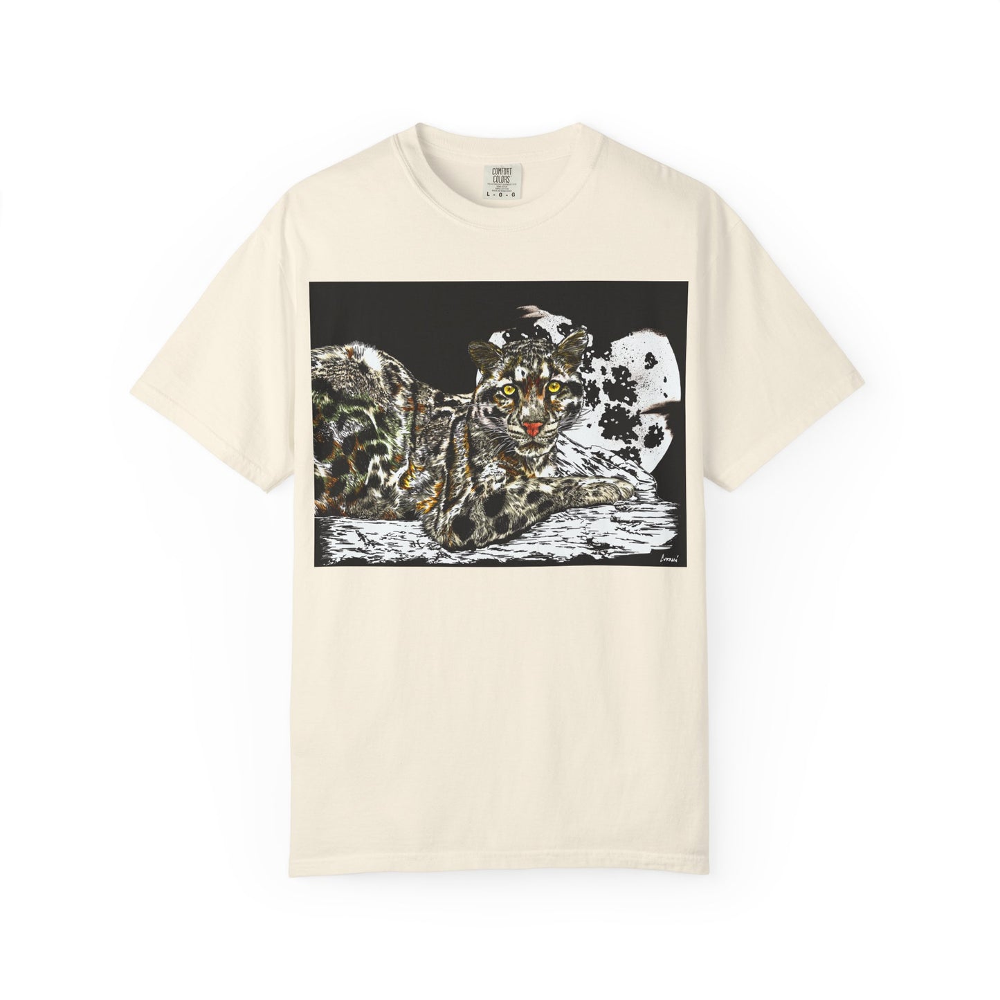 Wild Cat Art T-shirt for Animal Lovers