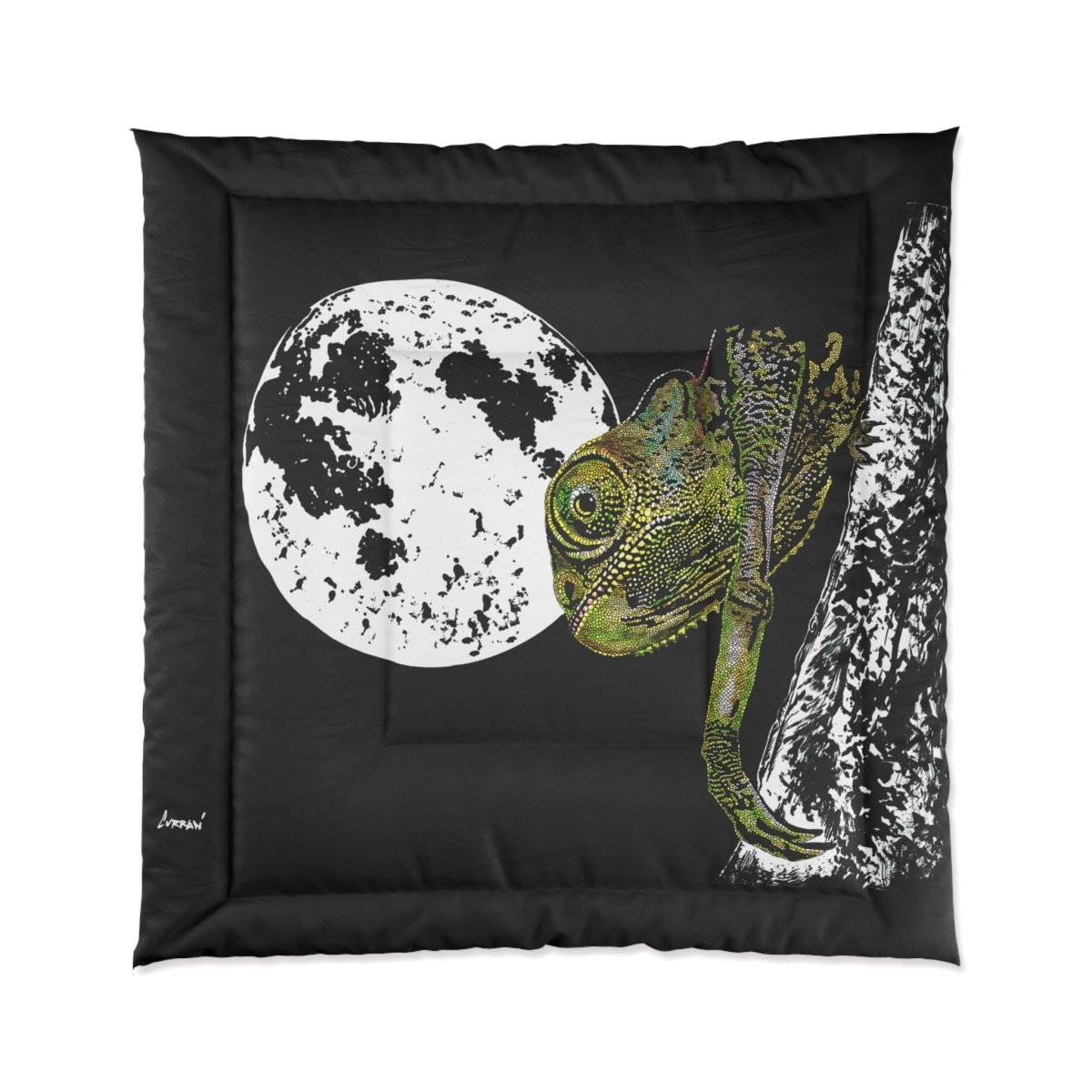 Eco - Friendly Moonlit Chameleon Comforter - Stylish Bedding for Nature Lovers - Curran Artworks