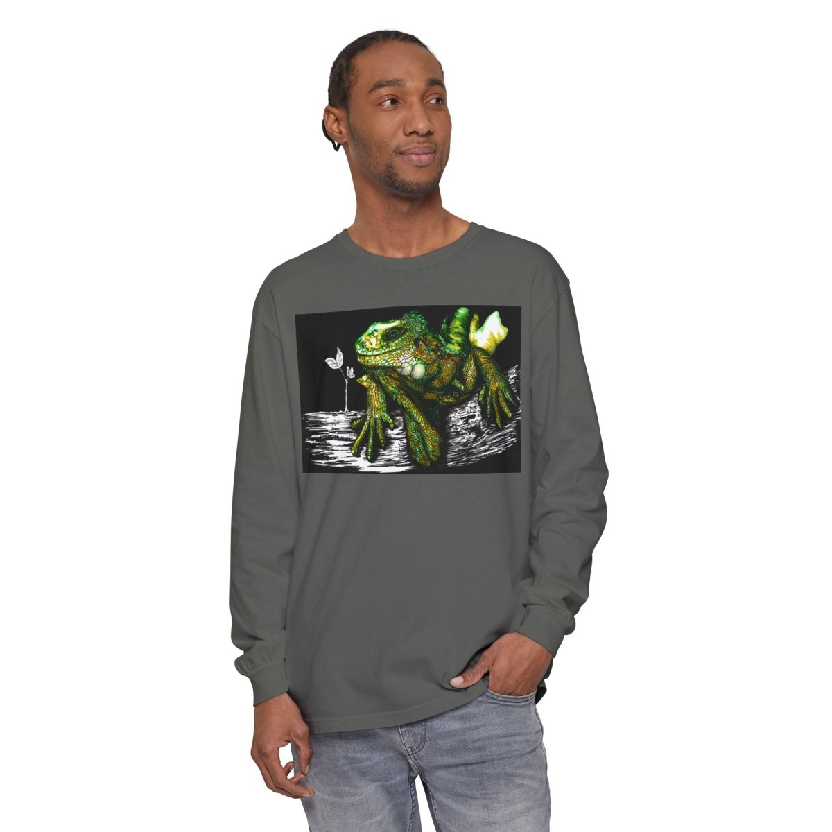 Iguana Eco - Friendly Long Sleeve T-Shirt for Nature Lovers - Curran Artworks