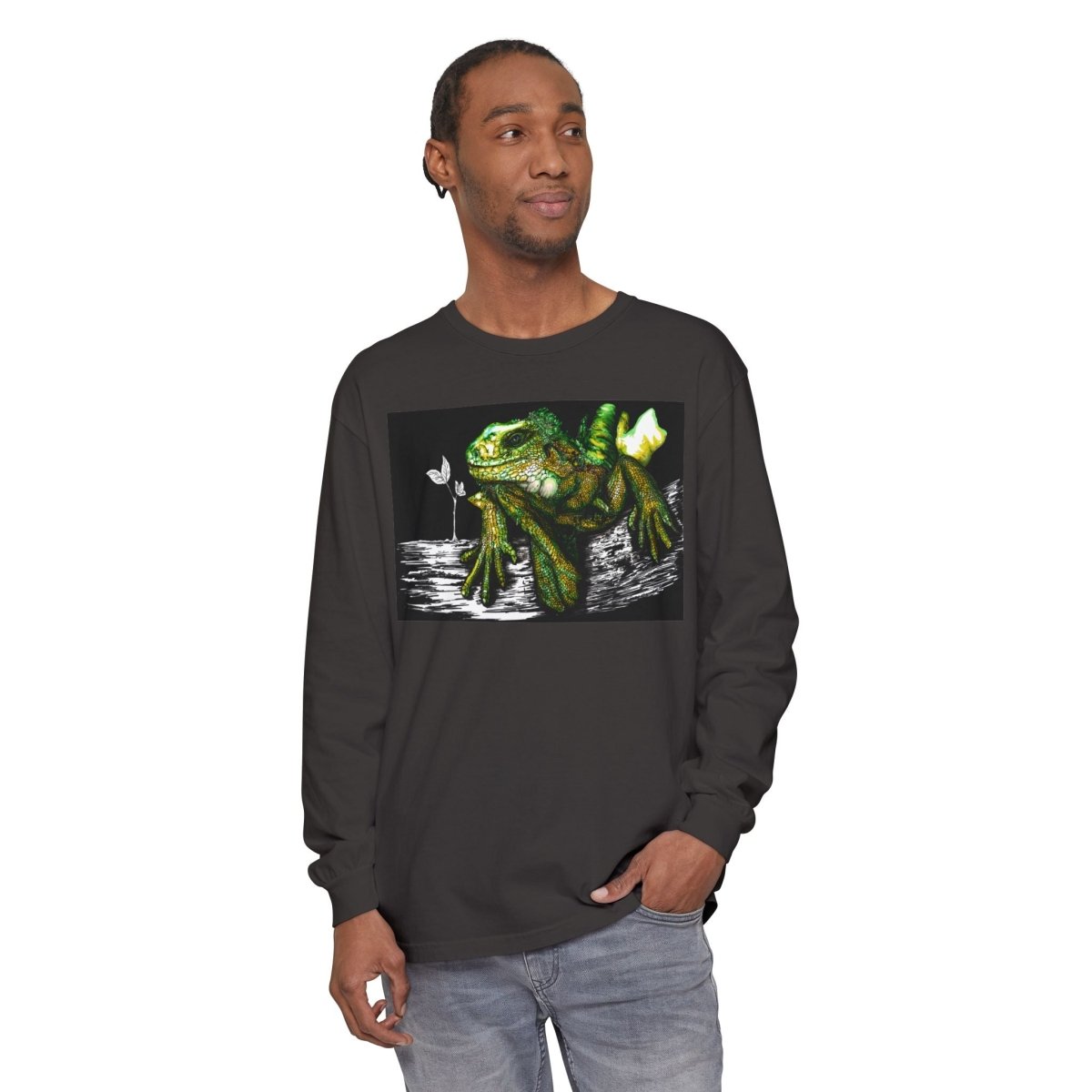 Iguana Eco - Friendly Long Sleeve T-Shirt for Nature Lovers - Curran Artworks