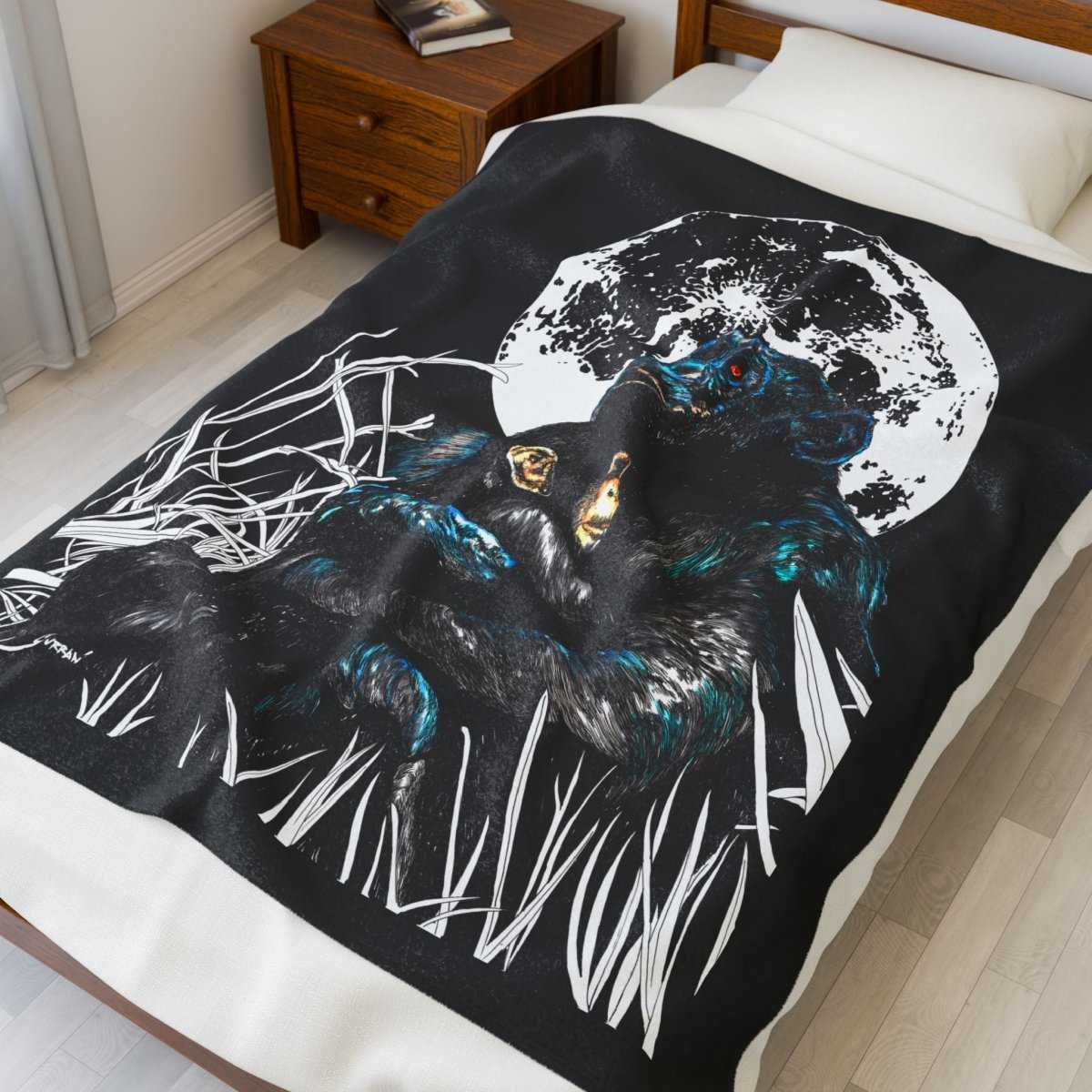 Mother and Baby Monkey Design Cozy Velveteen Plush Blanket