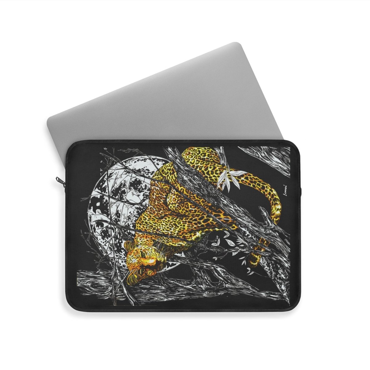 Wildlife Cheetah Laptop Sleeve - Stylish & Protective Tech Accessory - Curran Artworks