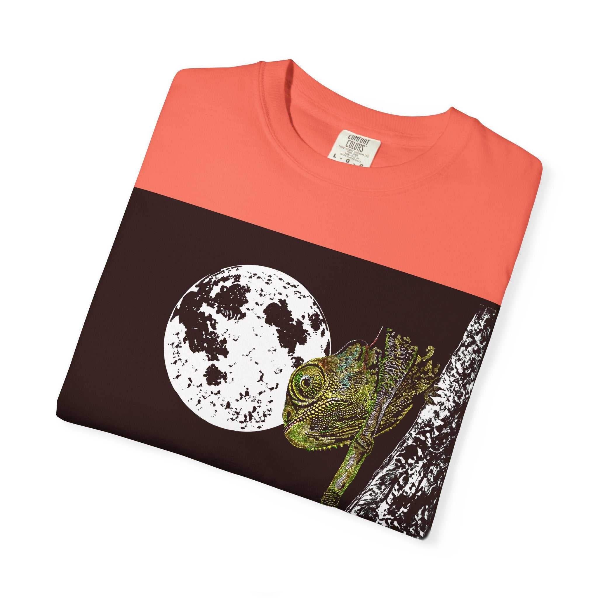 Chameleon Unisex T-Shirt - Nature-Inspired Art Tee