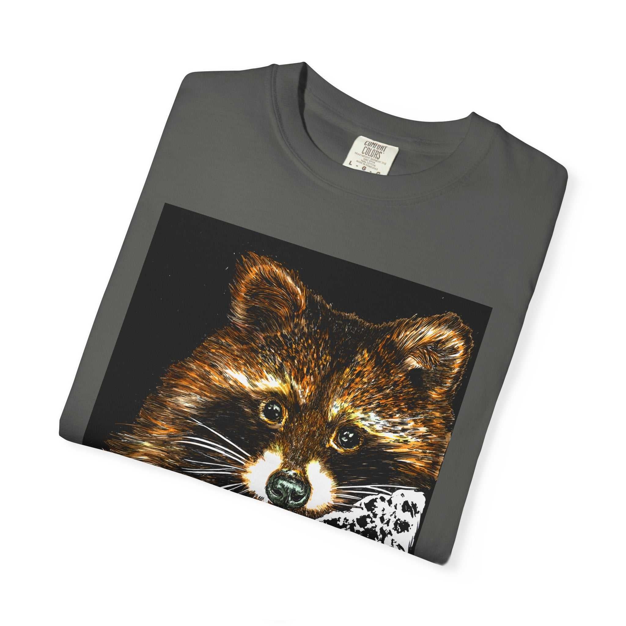 Enhance your style with our Vintage Raccoon Graphic Unisex T-shirt - Nature Lover Gift. Perfect for those who appreciate nature's beauty.