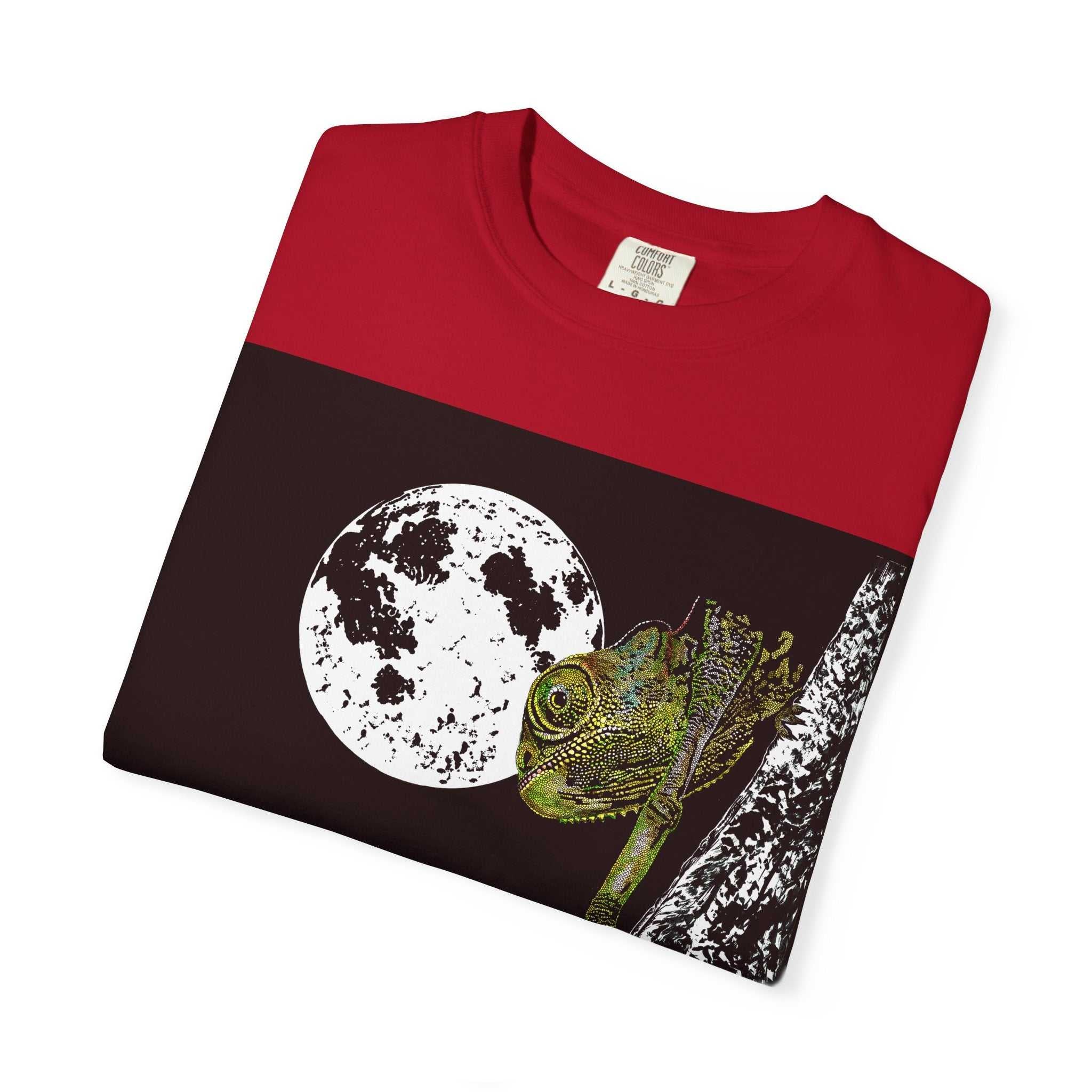 Chameleon Unisex T-Shirt - Nature-Inspired Art Tee