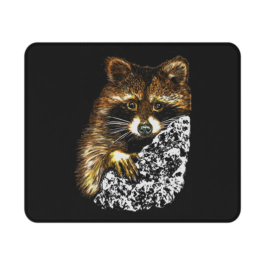 Raccoon Non-Slip Gaming Mouse Pad - Ideal for Gamers and Nature Lovers