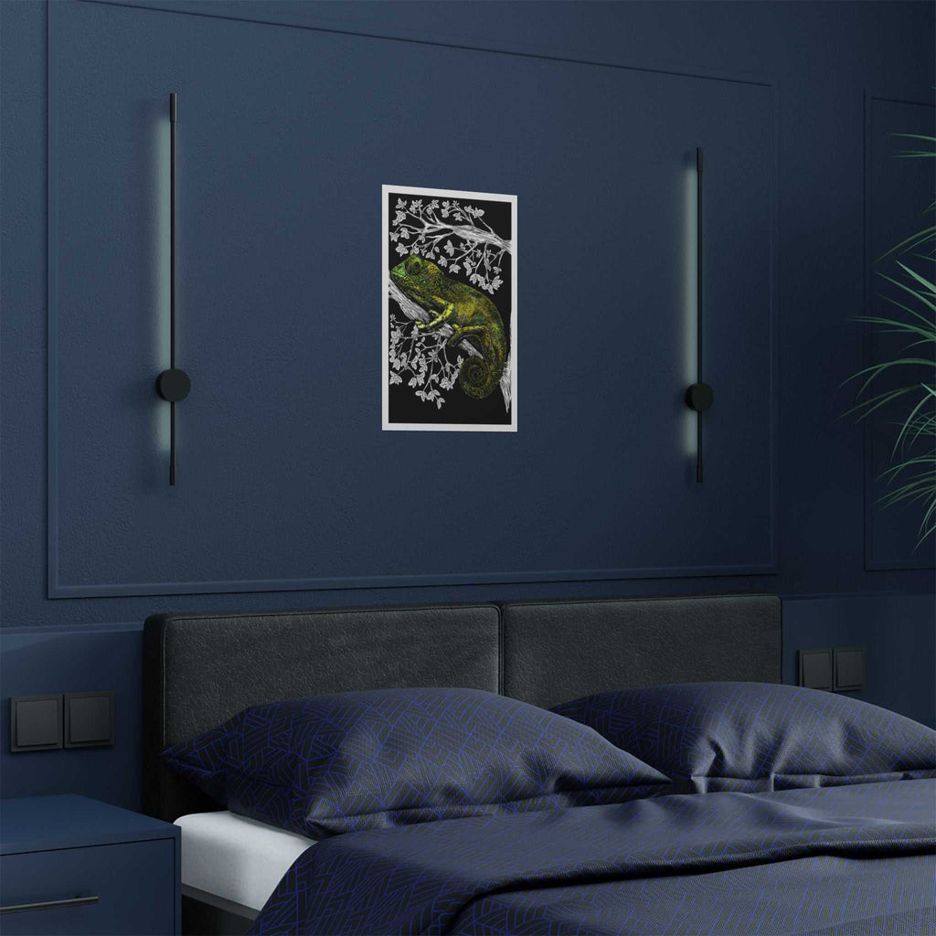 Transform your walls with our stunning Chameleon Satin Poster - 300gsm Wall Art for Nature Lovers. Elevate your space with vibrant colors!