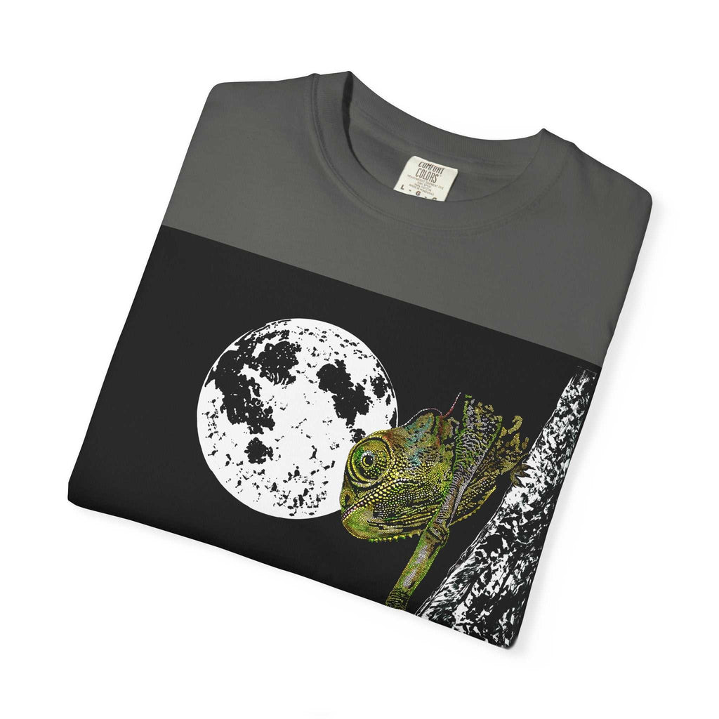 Chameleon Unisex T-Shirt - Nature-Inspired Art Tee