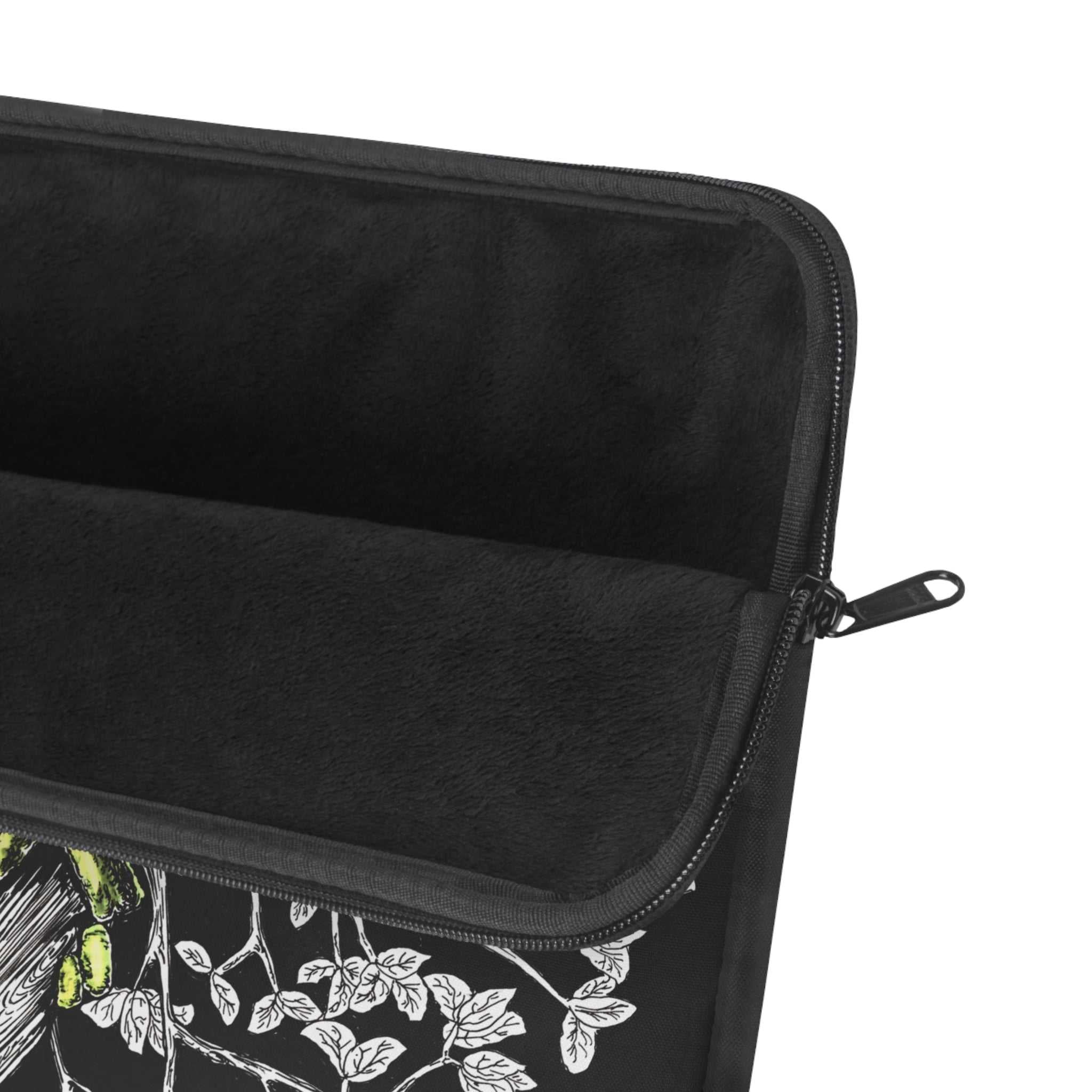 Chameleon Laptop Sleeve - Designed for Nature Lovers