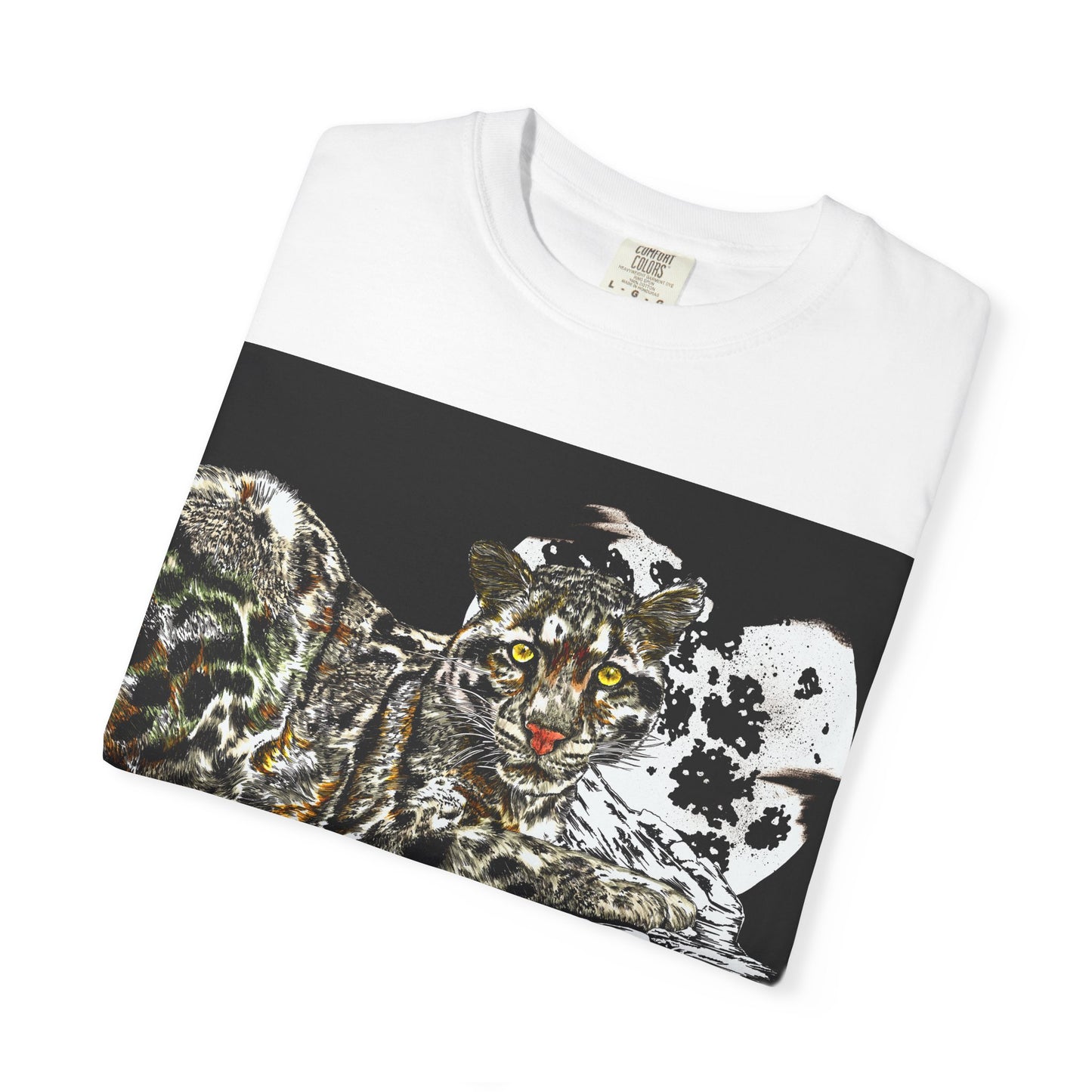 Wild Cat Art T-shirt for Animal Lovers