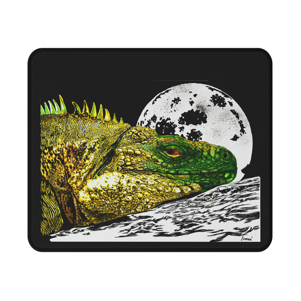Upgrade your gaming experience with our Reptile Non-Slip Gaming Mouse Pad - Perfect for Gamers. Take your skills to the next level!