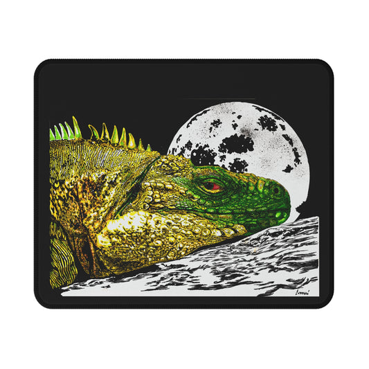 Upgrade your gaming experience with our Reptile Non-Slip Gaming Mouse Pad - Perfect for Gamers. Take your skills to the next level!