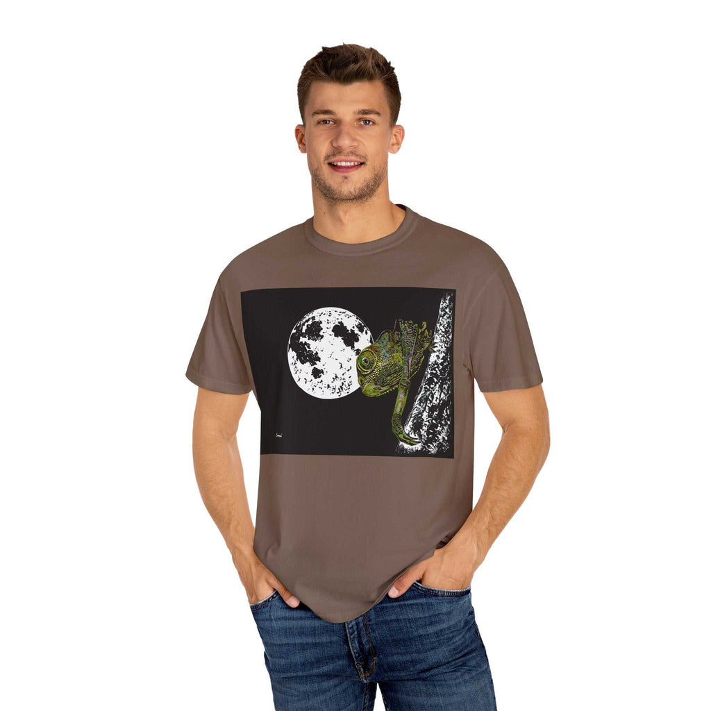 Chameleon Unisex T-Shirt - Nature-Inspired Art Tee