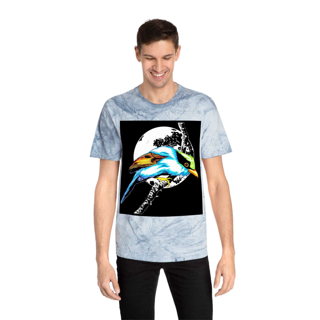 T Shirt with Vibrant Bird Design Perfect for Nature Lovers