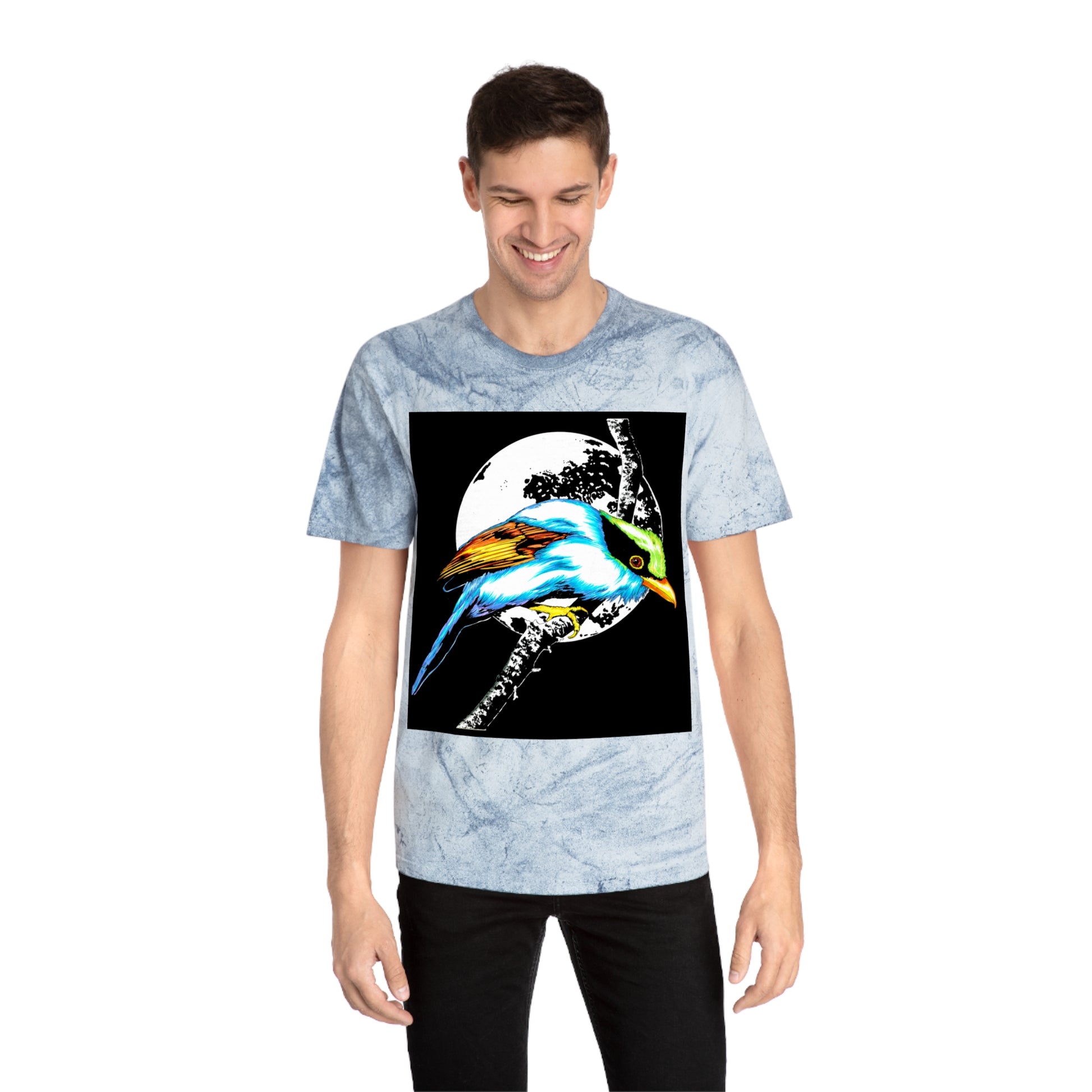 T Shirt with Vibrant Bird Design Perfect for Nature Lovers