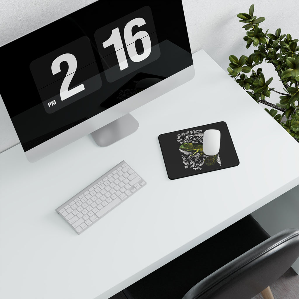 Chameleon Non-Slip Mouse Pad perfect for a Birthday Gift