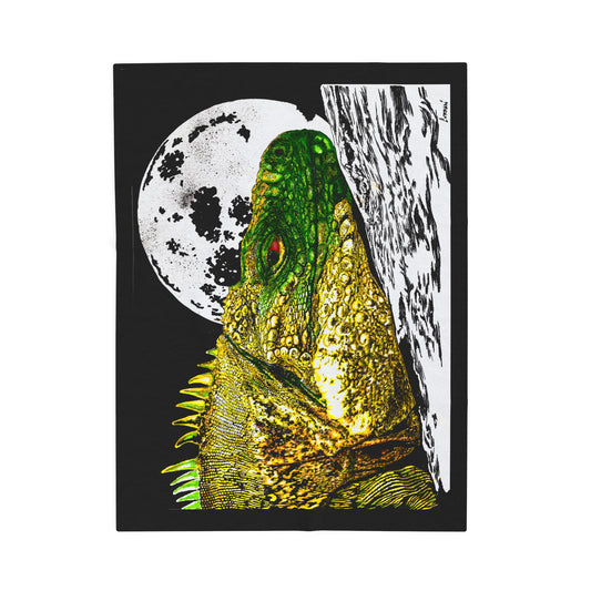 Reptile Moon Velveteen Plush Blanket Cozy Wildlife Decor
