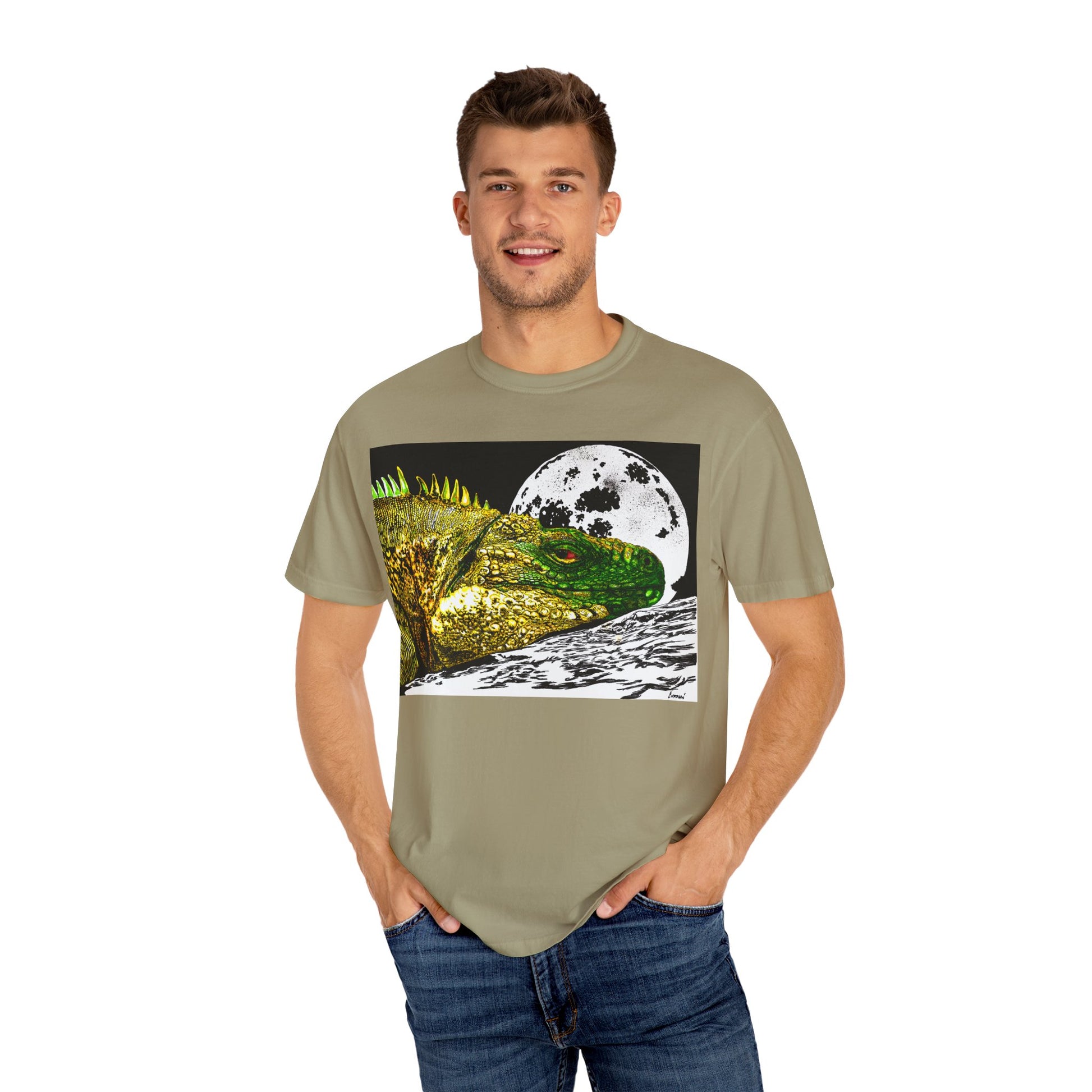 Graphic Iguana Moon Unisex T-Shirt - Nature Inspired Tee