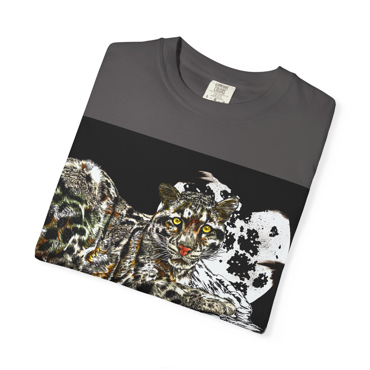 Wild Cat Art T-shirt for Animal Lovers