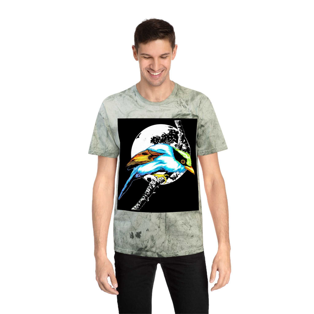 T Shirt with Vibrant Bird Design Perfect for Nature Lovers