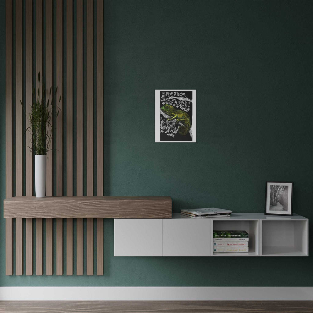 Transform your walls with our stunning Chameleon Satin Poster - 300gsm Wall Art for Nature Lovers. Elevate your space with vibrant colors!