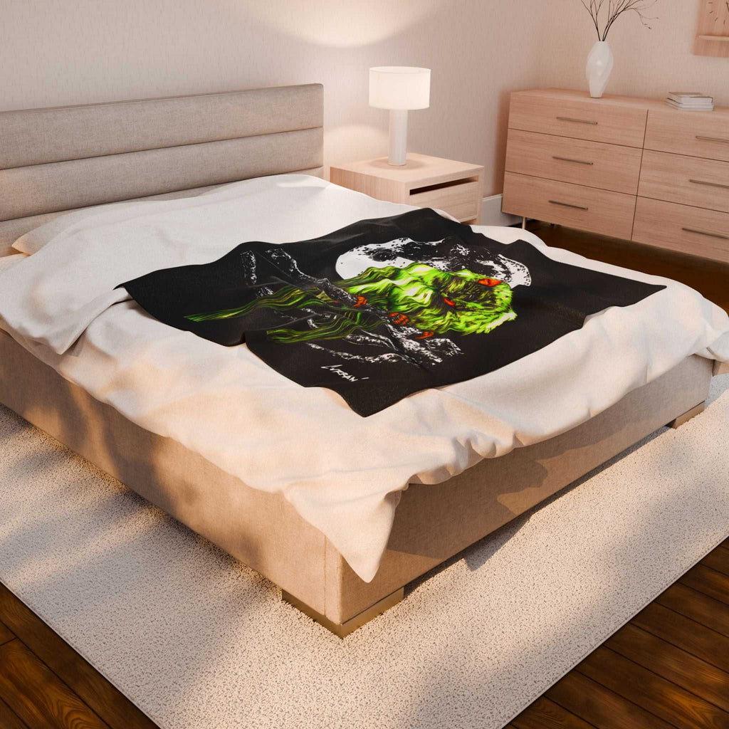 Beautiful Parrots Velveteen Plush Blanket for Nature Lovers