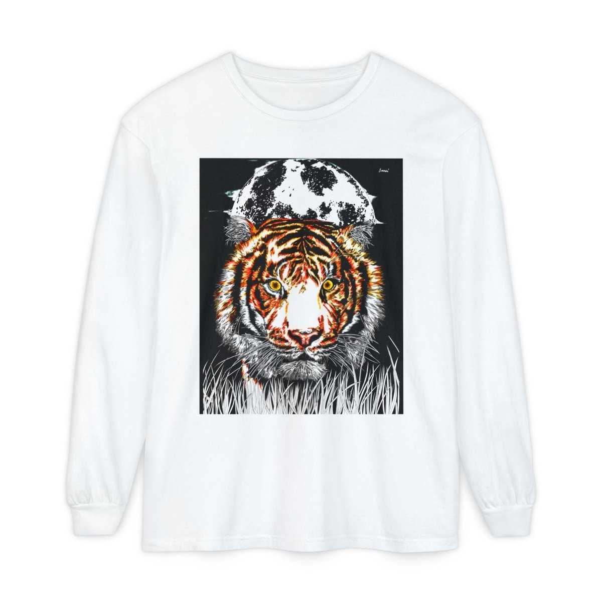 Bold Tiger Long Sleeve T-Shirt for Nature Lovers