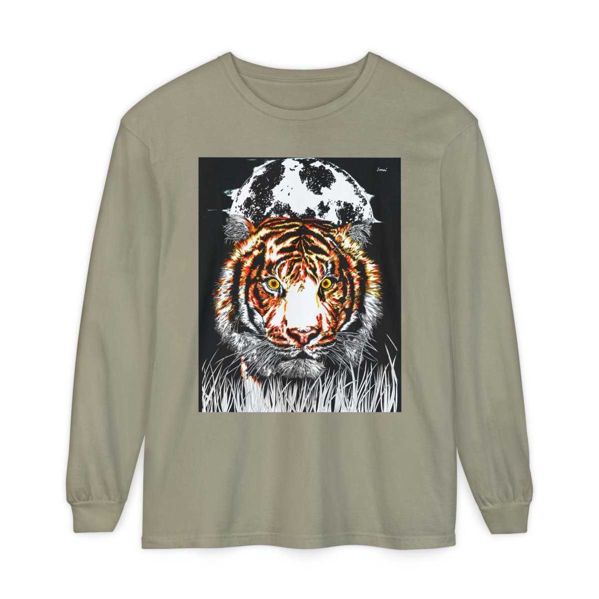 Bold Tiger Long Sleeve T-Shirt for Nature Lovers