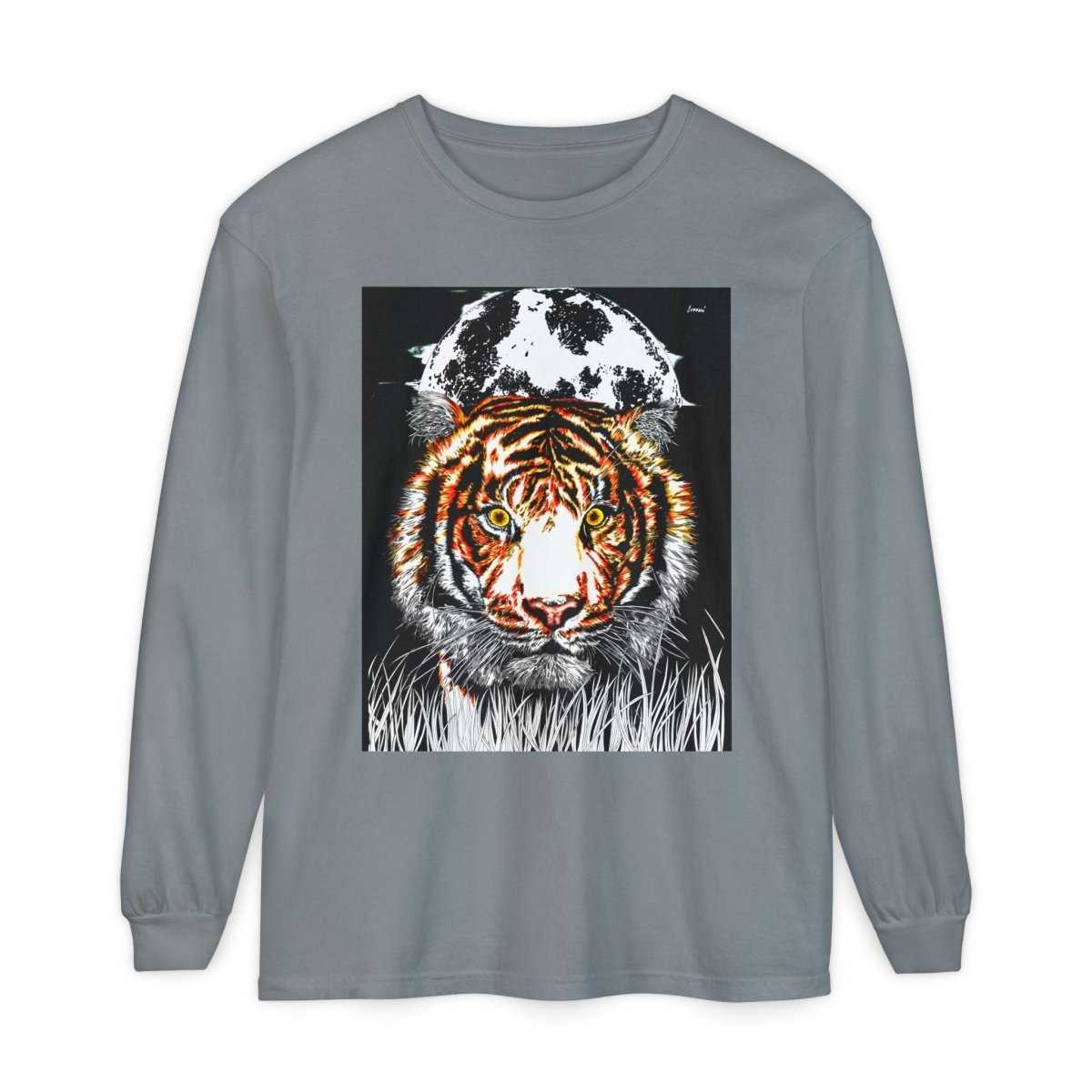 Bold Tiger Long Sleeve T-Shirt for Nature Lovers