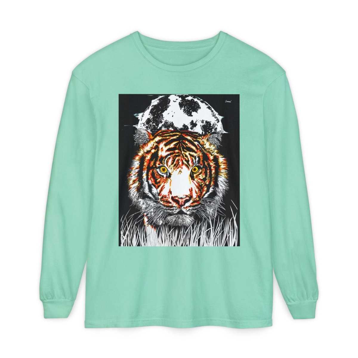 Bold Tiger Long Sleeve T-Shirt for Nature Lovers