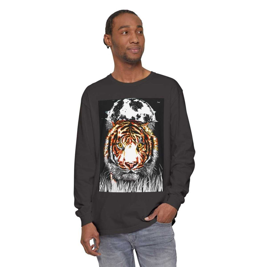 Bold Tiger Long Sleeve T-Shirt for Nature Lovers