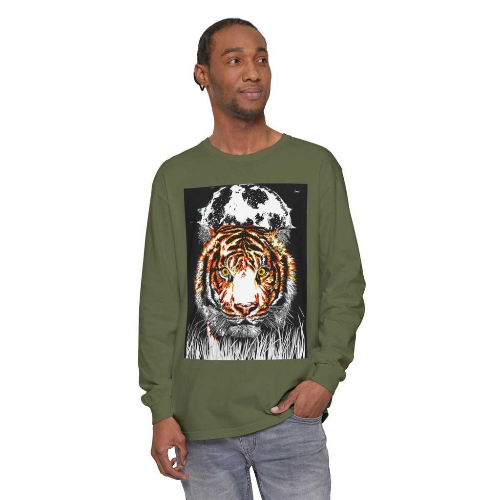 Bold Tiger Long Sleeve T-Shirt for Nature Lovers