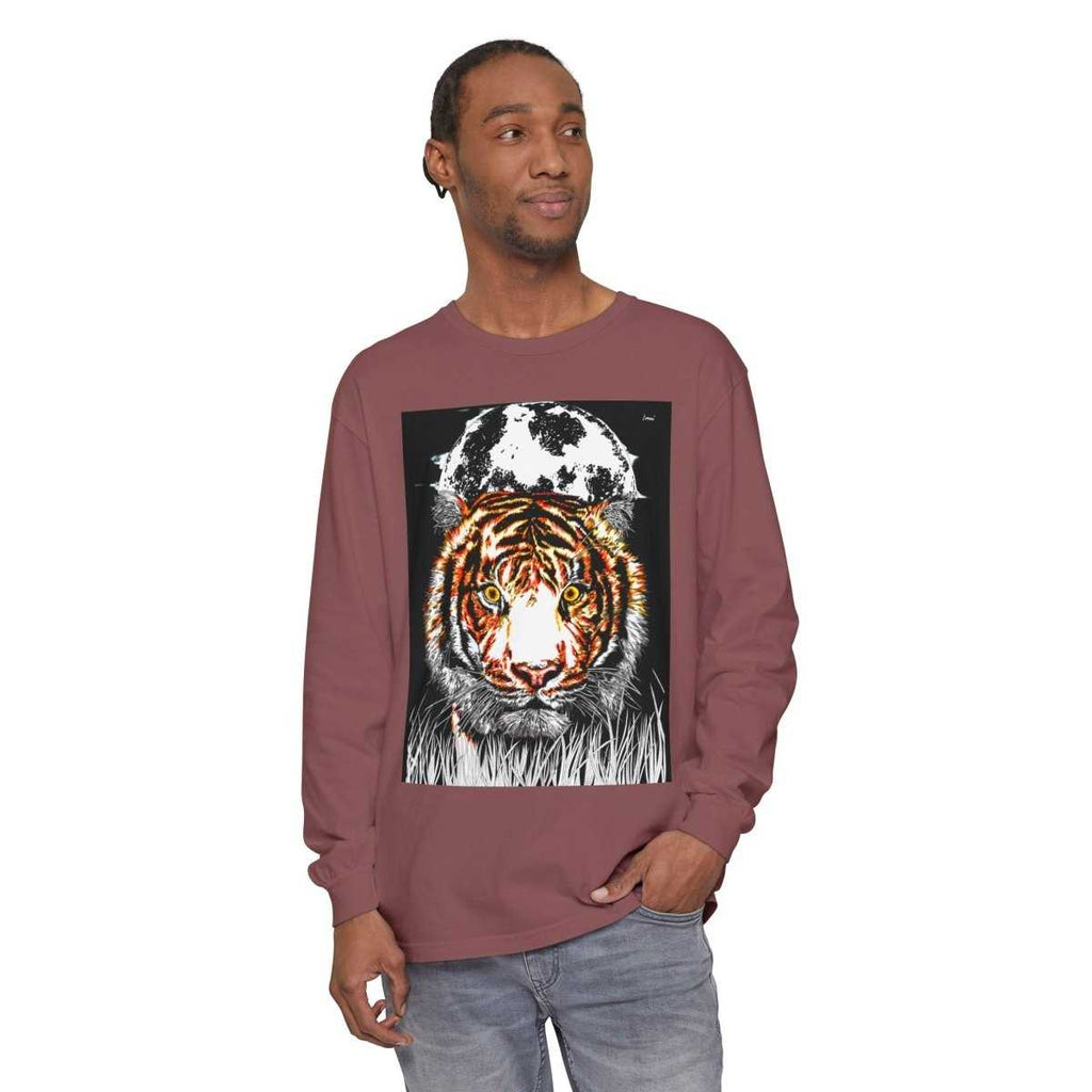 Bold Tiger Long Sleeve T-Shirt for Nature Lovers