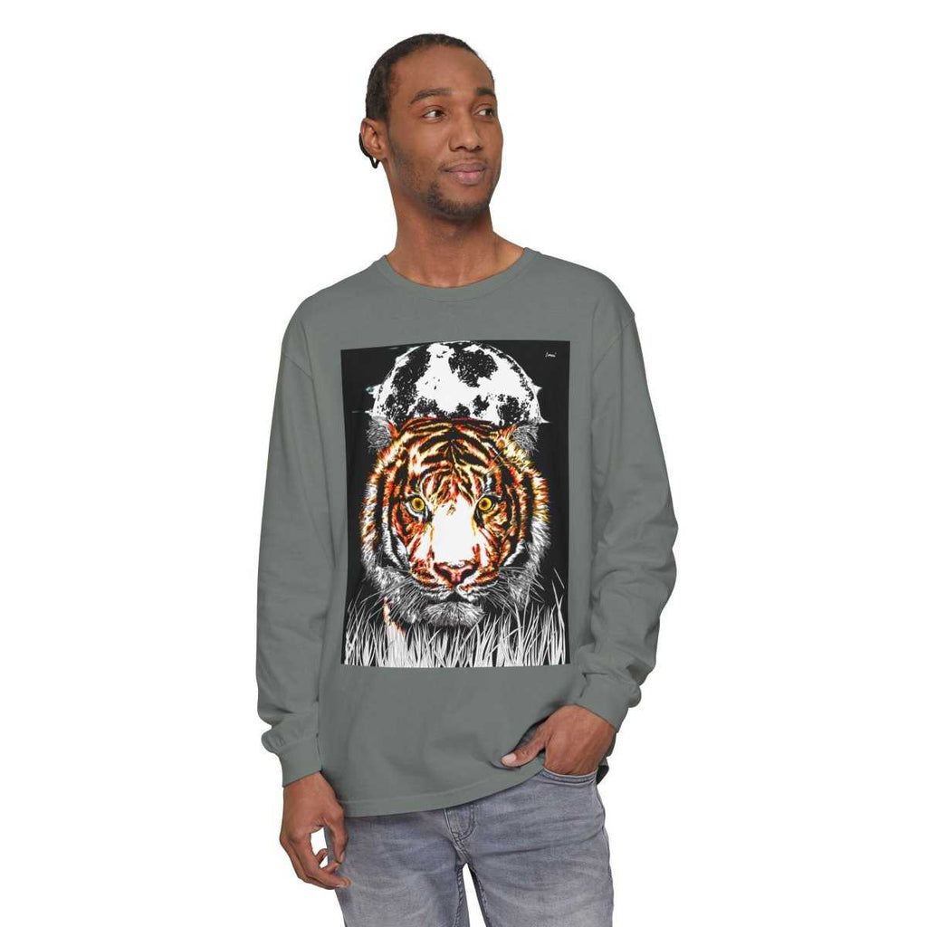Bold Tiger Long Sleeve T-Shirt for Nature Lovers