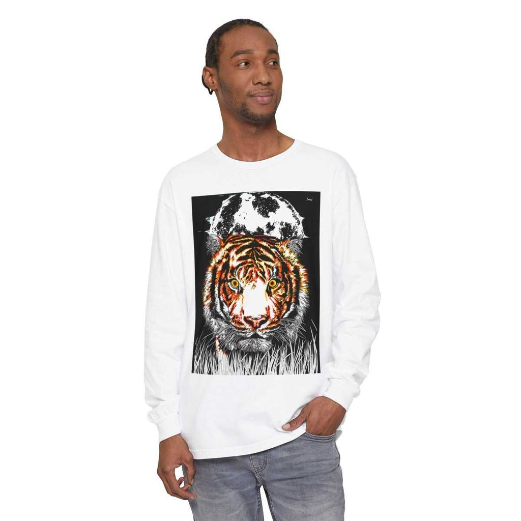 Bold Tiger Long Sleeve T-Shirt for Nature Lovers