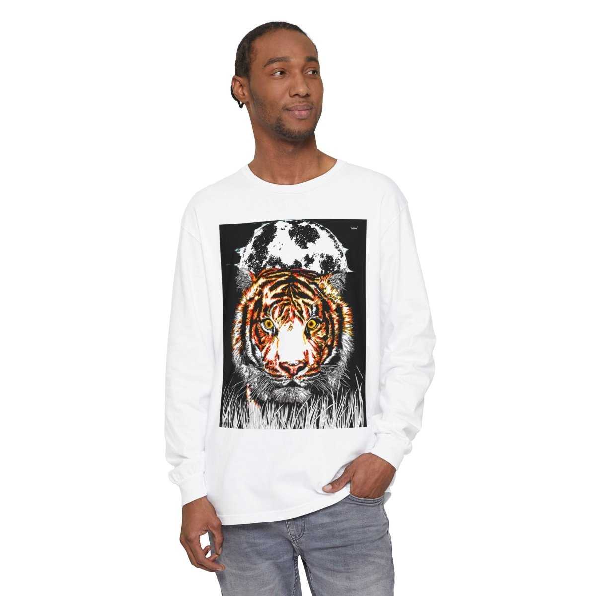 Bold Tiger Long Sleeve T-Shirt for Nature Lovers