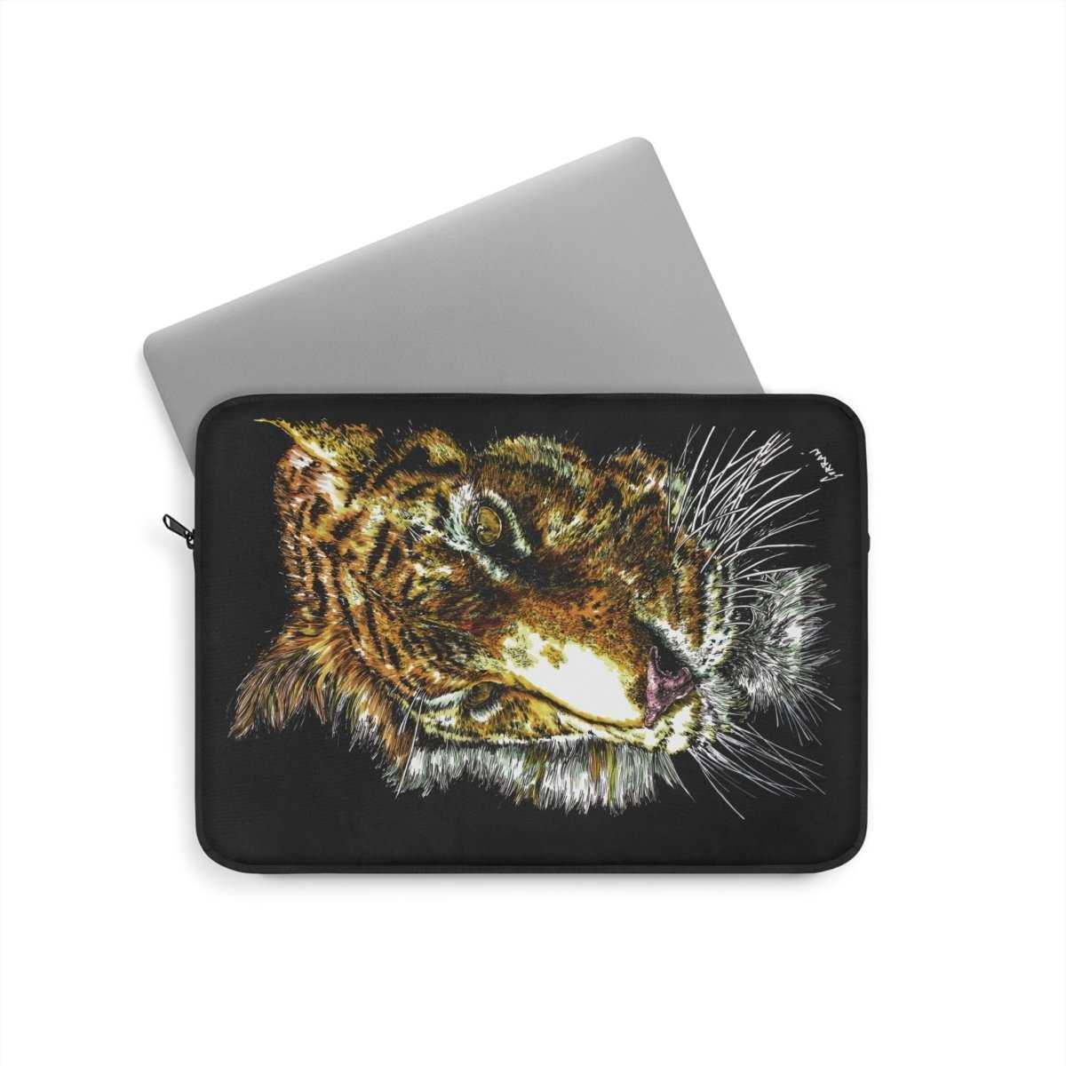 Bold Tiger Print Laptop Sleeve – Protection for Tech Lovers